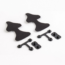Load image into Gallery viewer, T-nuts and paddings for both, two- and three-bolt cleats allow you to find out where your optimum performance* with least risk for injury is. SPEEDPLAY amd AeroLite addicts, please ask for four-hole accessory! *) Keep in mind that pedaling mid sole will also reduce your seat post&#39;s and your cockpit&#39;s height by precious 25/13mm! A big plus for those who sacrifice every millimeter for their aerodynamics and point of gravity. 
